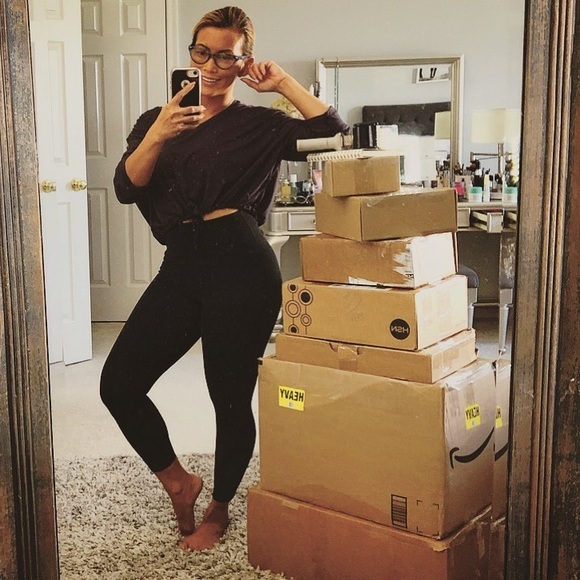 Follow me on IG @brownbagbykoko SELLER SINCE 2016 - Picture 5 of 12